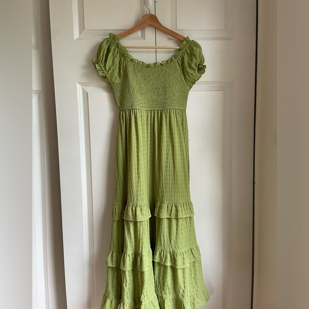 &merci Pinkblush Green Smocked Ruffle Maternity Midi Dress Size Small